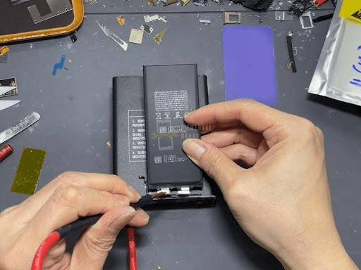 Dịch Vụ Thay Pin iPhone 11 Tại Điện Thoại Nhanh