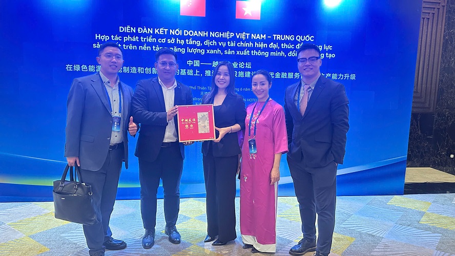TS. Luật sư Lê Thị Dung – Tham Dự Diễn Đàn Kết Nối Doanh Nghiệp Việt Nam - Trung Quốc