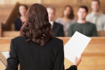 Vai trò & Ý nghĩa của luật sư hình sự trong vụ án