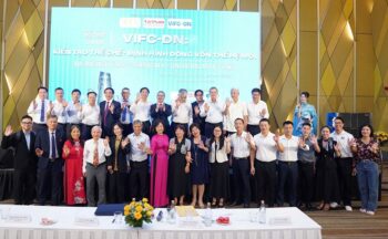 Siglaw tham dự hội thảo “VIFC-DN: kiến tạo thể chế - định hình dòng vốn thế hệ mới” - TS. LS. Lê Thị Dung đóng góp ý kiến xây dựng hệ thống trọng tài quốc tế vượt trội
